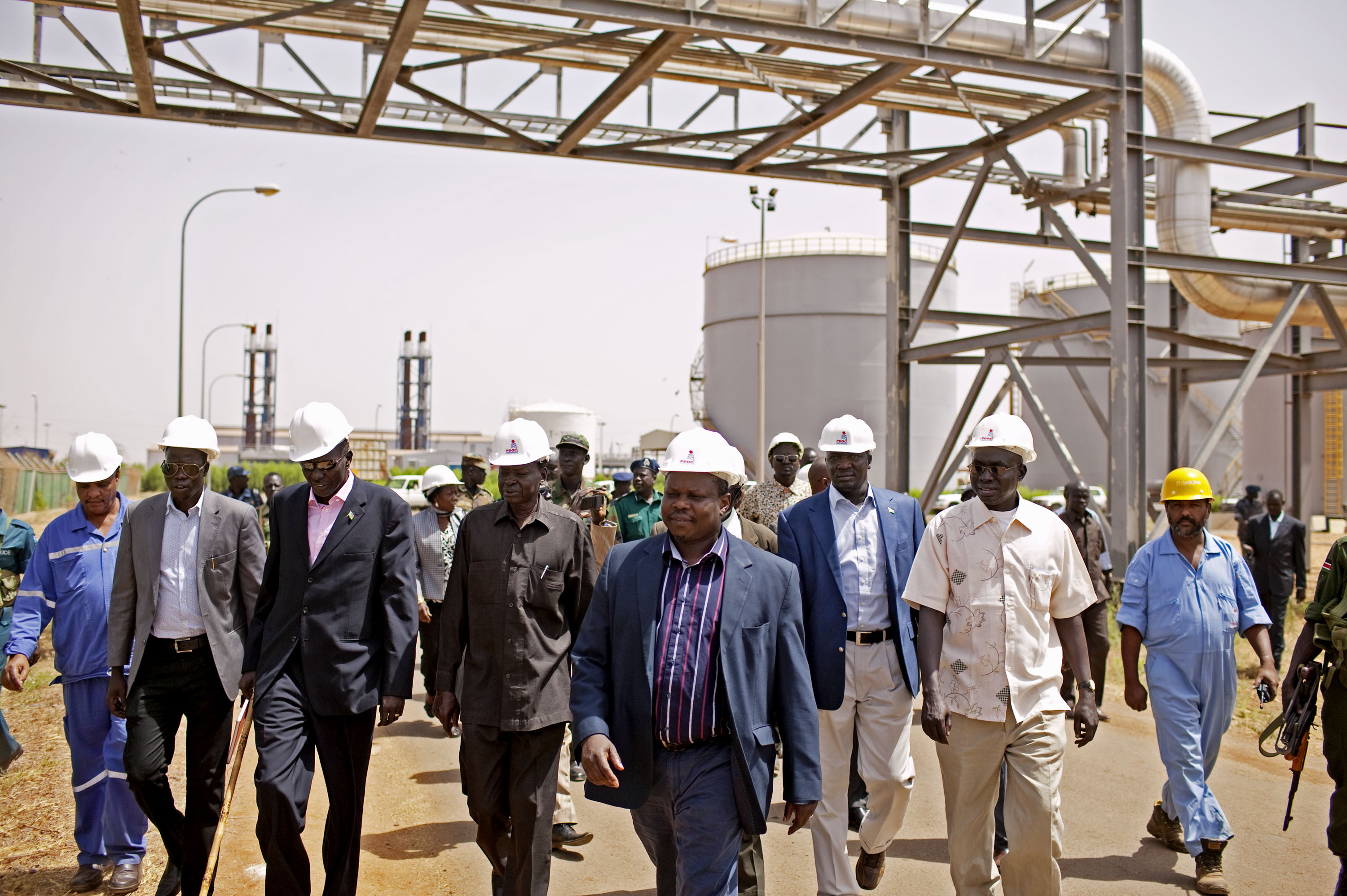 Sudan to Halt South Sudanese Oil Flow in Coming Weeks